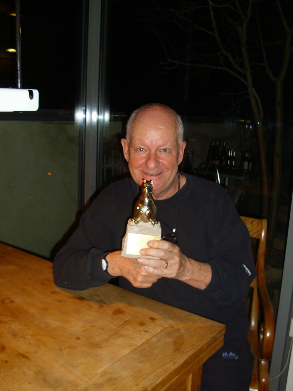 Read more about the article <!--:en-->Teddy Award recipient!!!Peter Dirk Uys-Evita Bezuidenhout Why I like Berlin??<!--:-->